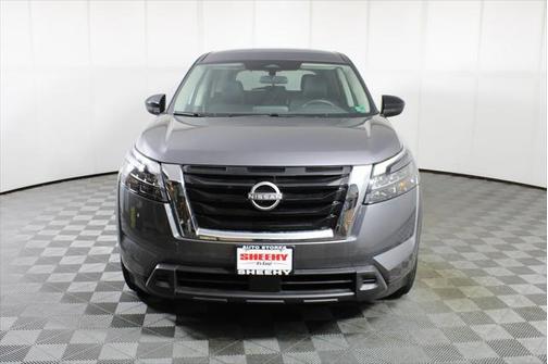 2025 Nissan Pathfinder S FWD