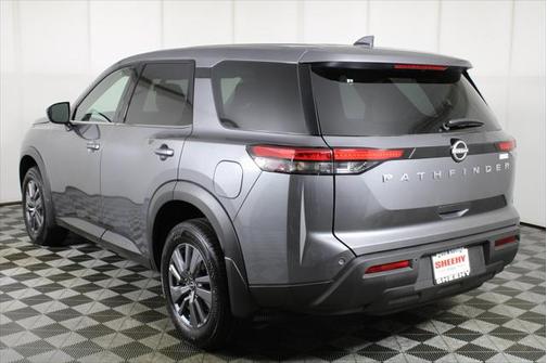 2025 Nissan Pathfinder S FWD