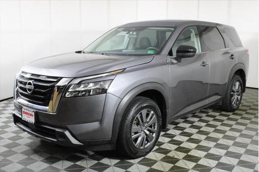 2025 Nissan Pathfinder S FWD