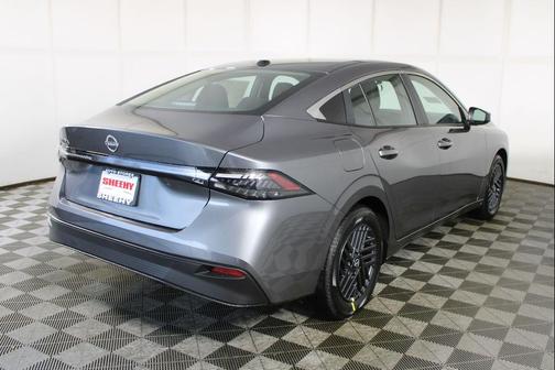 Gun Met 2026 Nissan Sentra SV