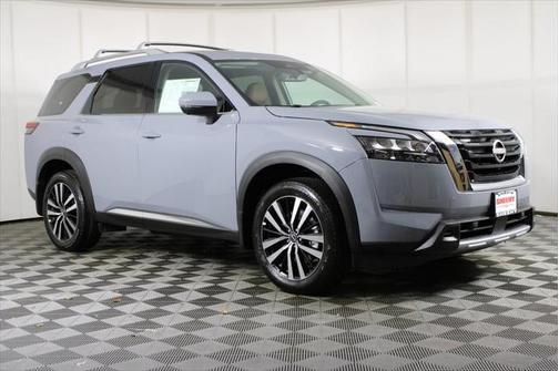 2025 Nissan Pathfinder Platinum 4WD