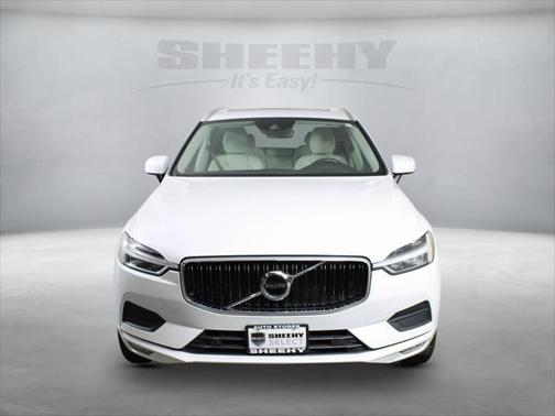 2021 Volvo XC60 T6 Momentum