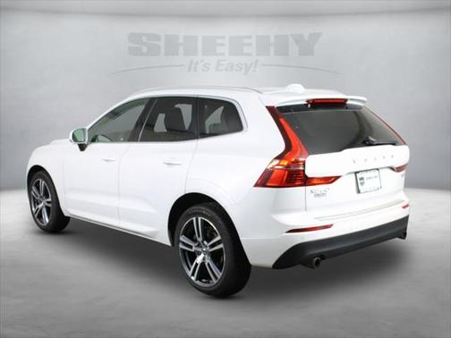 2021 Volvo XC60 T6 Momentum