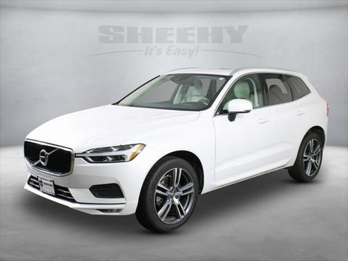 2021 Volvo XC60 T6 Momentum
