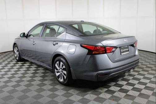 Gun Metallic 2025 Nissan Altima S FWD