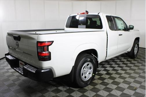 2025 Nissan Frontier S