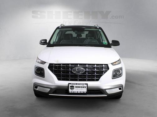 2023 Hyundai VENUE Limited