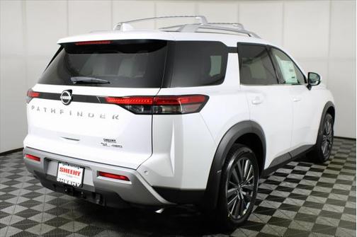 2025 Nissan Pathfinder SL 4WD