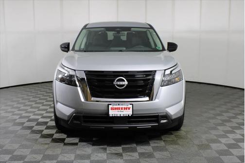 2025 Nissan Pathfinder S FWD