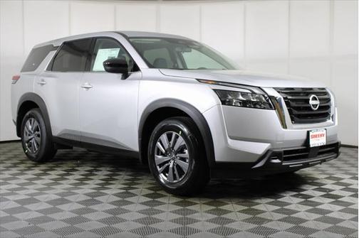 2025 Nissan Pathfinder S FWD