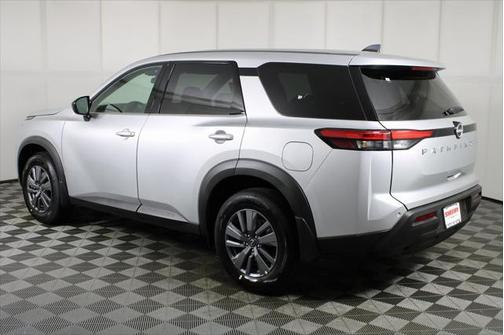 2025 Nissan Pathfinder S FWD