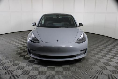 2022 Tesla Model 3 Standard Range
