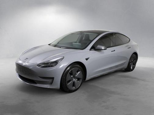 2022 Tesla Model 3 Standard Range
