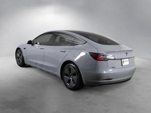 2022 Tesla Model 3 Standard Range