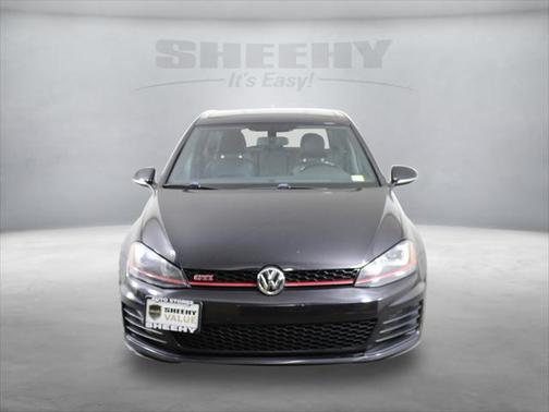 2017 Volkswagen Golf GTI 2.0T SE 4-Door