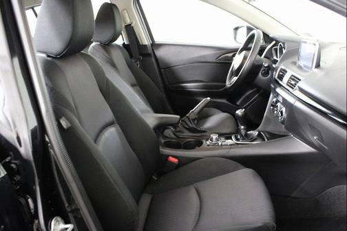 2016 Mazda Mazda3 i Sport