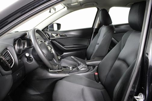 2016 Mazda Mazda3 i Sport