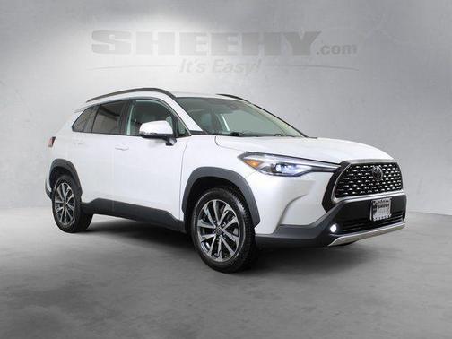 Wind Chill Pearl 2022 Toyota Corolla Cross XLE