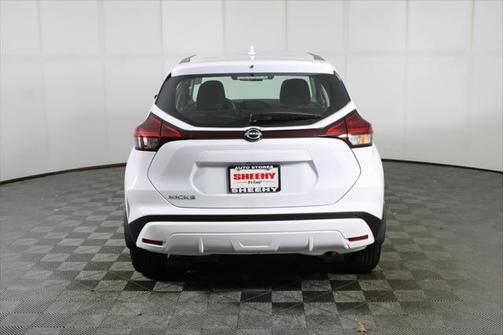 2025 Nissan Kicks S