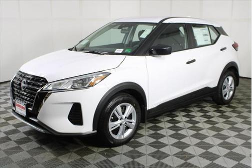 2025 Nissan Kicks S