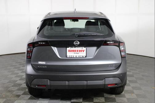 2025 Nissan Kicks S