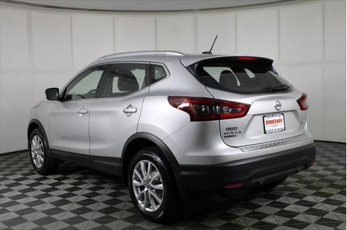 2022 Nissan Rogue Sport SV