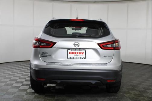 2022 Nissan Rogue Sport SV