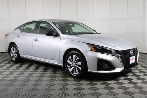 2025 Nissan Altima S FWD