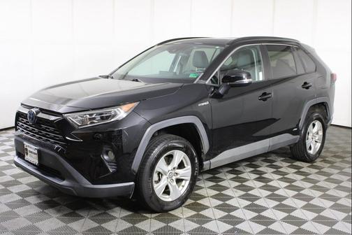 2019 Toyota RAV4 Hybrid XLE