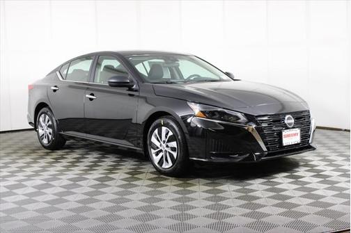 2025 Nissan Altima S FWD