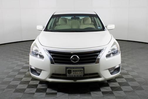 Photo 2 of 12 of 2014 Nissan Altima 2.5 S