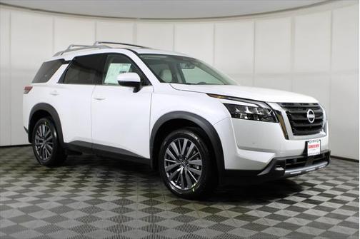 2025 Nissan Pathfinder SL 4WD