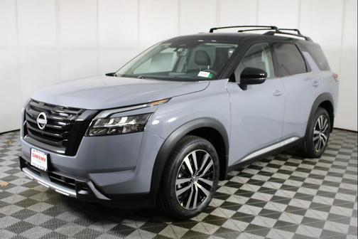 2025 Nissan Pathfinder Platinum 4WD