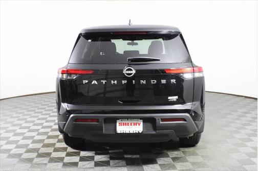 2025 Nissan Pathfinder S 4WD