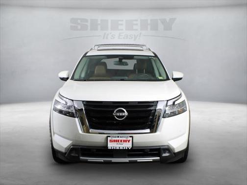 2022 Nissan Pathfinder Platinum 4WD