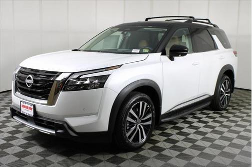 2025 Nissan Pathfinder Platinum 4WD