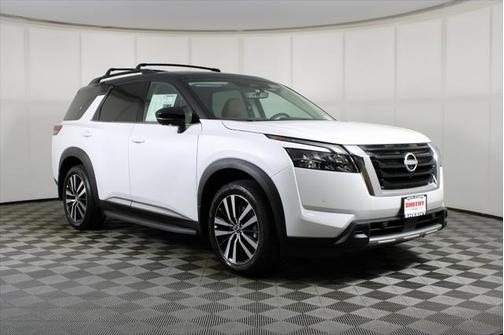 2025 Nissan Pathfinder Platinum 4WD
