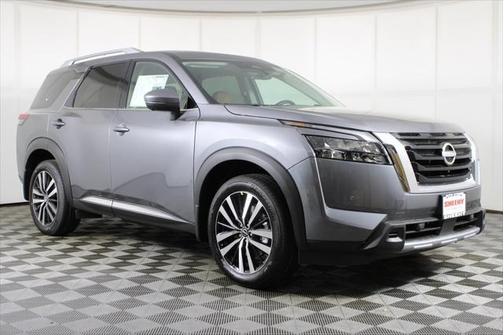 2025 Nissan Pathfinder Platinum 4WD