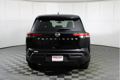 2025 Nissan Pathfinder S FWD
