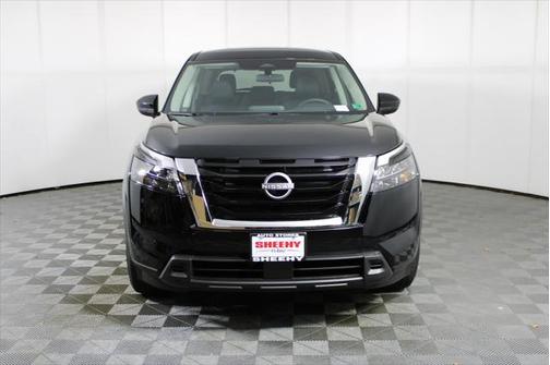 2025 Nissan Pathfinder S FWD