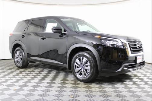 2025 Nissan Pathfinder S FWD