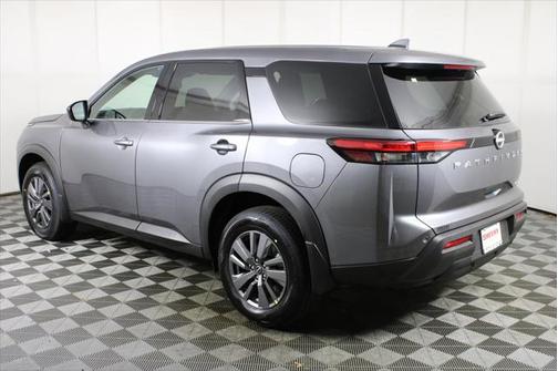 2025 Nissan Pathfinder S