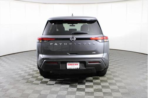 2025 Nissan Pathfinder S