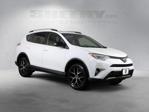 2017 Toyota RAV4 SE