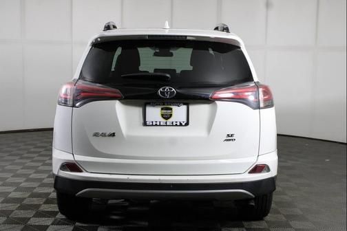 2017 Toyota RAV4 SE