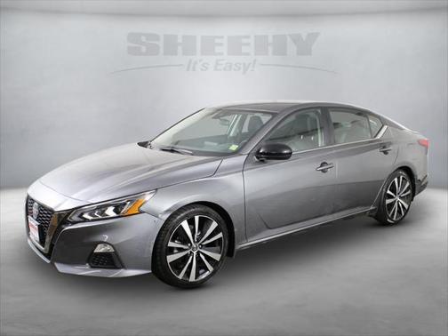 2022 Nissan Altima SR FWD