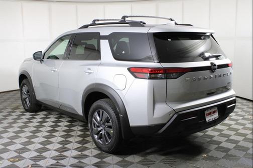 2025 Nissan Pathfinder SV 4WD