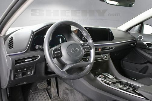 2023 Hyundai SONATA Hybrid Limited