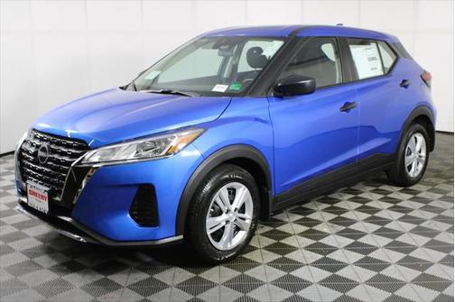 2025 Nissan Kicks S