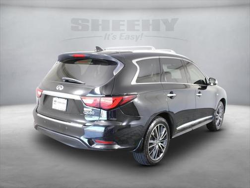 2017 INFINITI QX60 Base